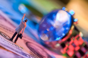 ‘beat365亚洲体育官方网站’这个夏天的“镇魂现象”了解一下(图1) beat365官网