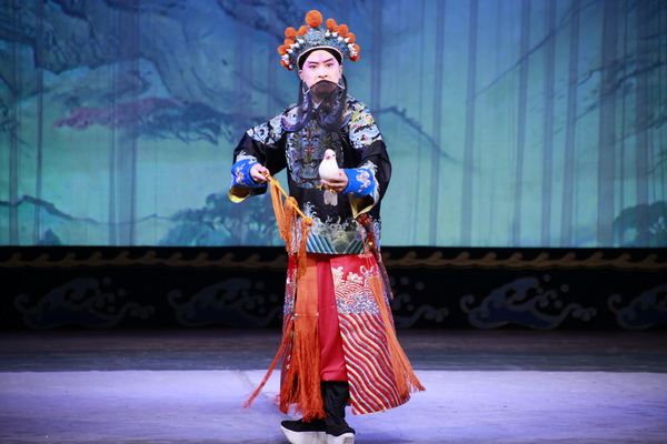 ‘beat365亚洲体育官方网站’梅花社区:抓好清明节山林防火巡防工作(图4) beat365官网