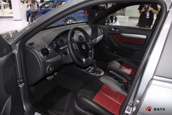 爱心满溢夕阳红 乐龄服务在罗桐‘beat365亚洲体育官方网站’(图2) beat·365