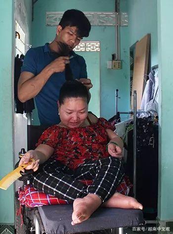 ‘beat365官网’沐浴乳诱发乳癌是谣言 防腐剂不超标对身体无害(图1) beat365亚洲体育官方网站